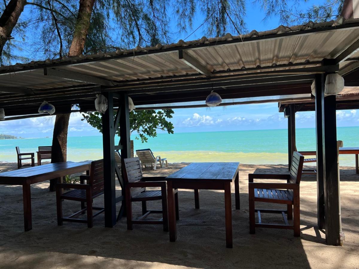 Ao Thong Beach Resort Bang Sak Esterno foto