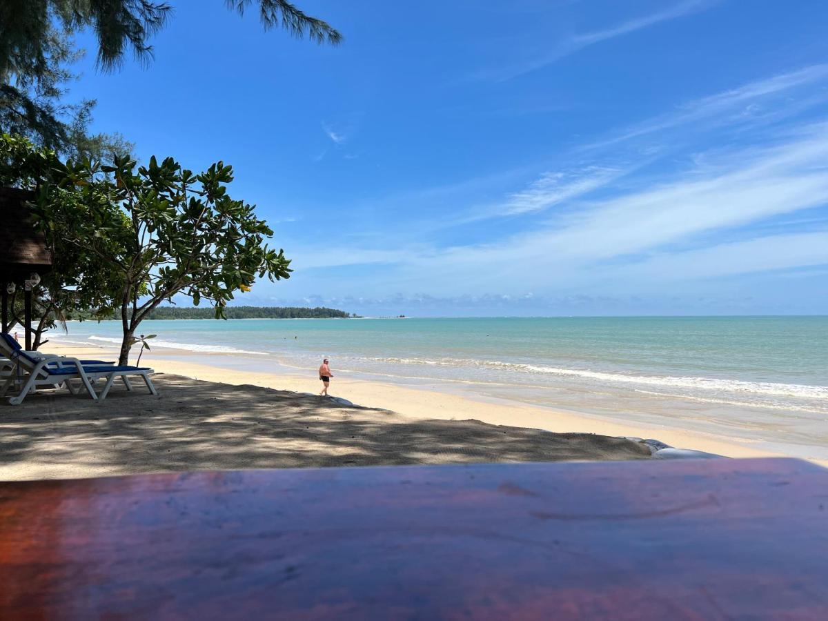 Ao Thong Beach Resort Bang Sak Esterno foto