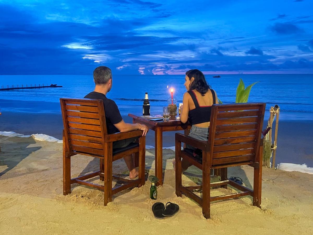 Ao Thong Beach Resort Bang Sak Esterno foto