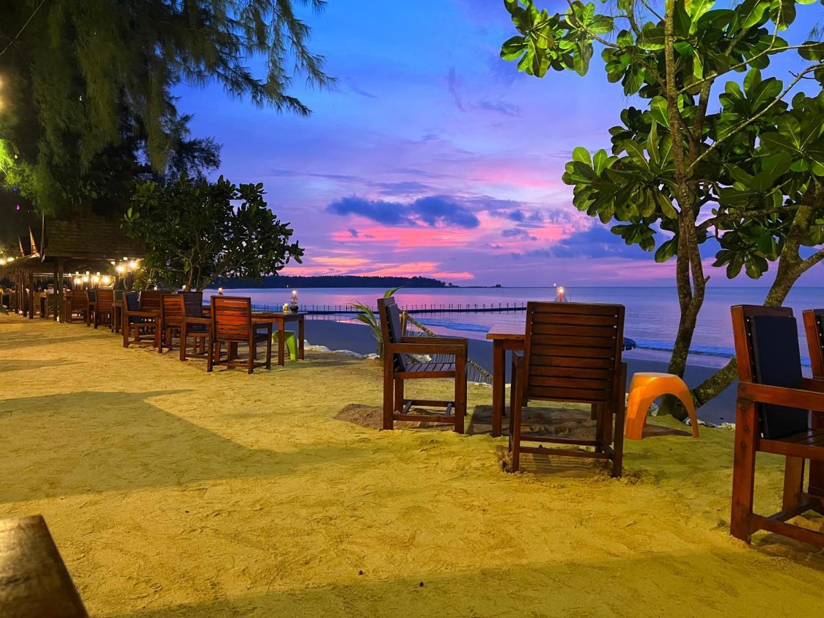 Ao Thong Beach Resort Bang Sak Esterno foto