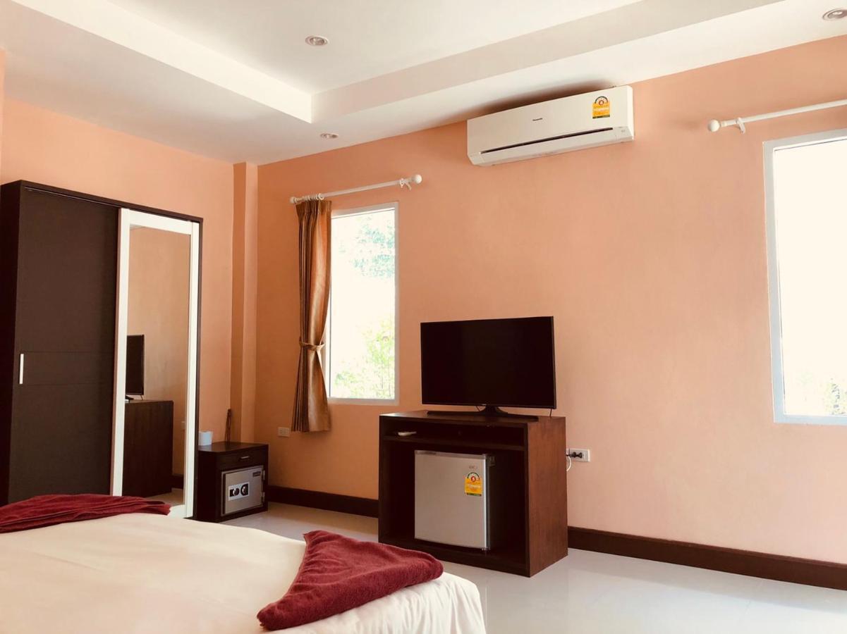 Ao Thong Beach Resort Bang Sak Esterno foto